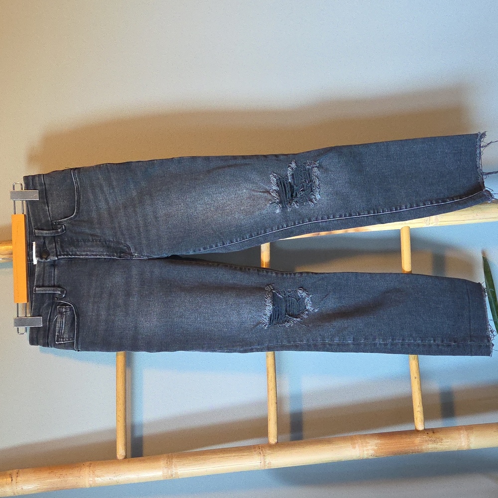 Good American GOOD LEGS jeans